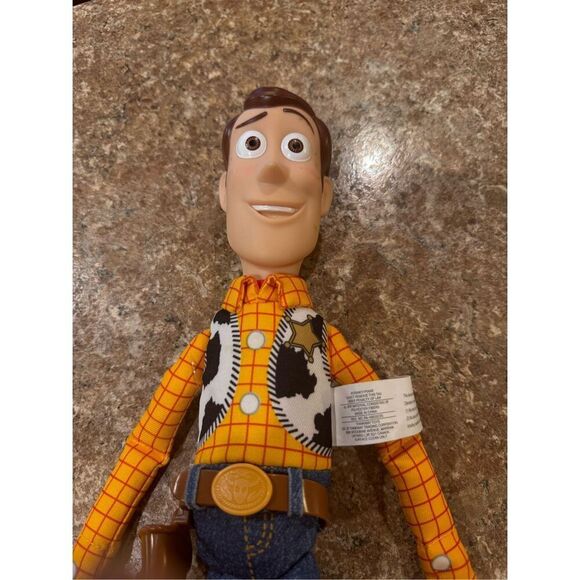 Disney Pixar 15 inch talking woody - Picture 2 of 4